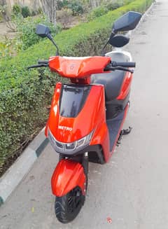 Metro T9 Scooty (Excellent Condition)