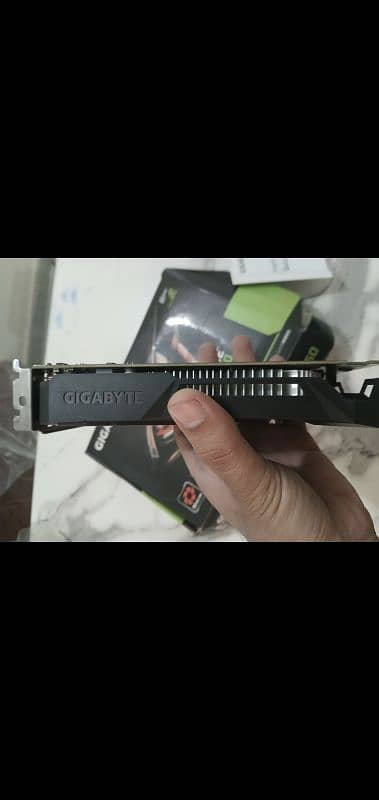 gtx 1050 2gb gigabyte 1