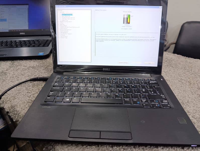 Dell 7280 i7 7th gen + 1080p HD display 1