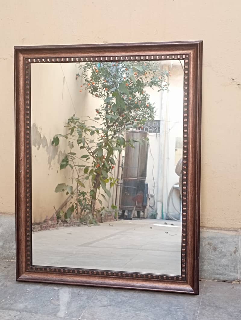 27 Inches Long looking Mirror only in 1500 2