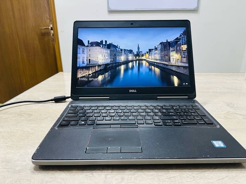 Dell Precision 7520 10/10 | 2 GB NVIDIA Quadro M1200 0