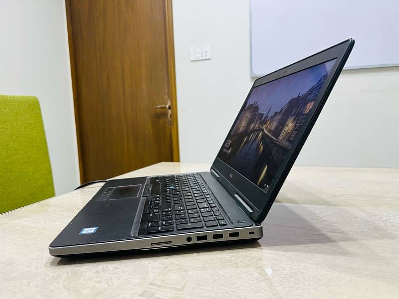 Dell Precision 7520 10/10 | 2 GB NVIDIA Quadro M1200 1