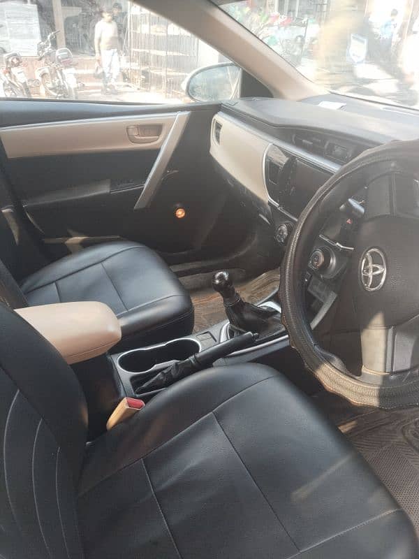 Toyota Corolla XLI 2017 9