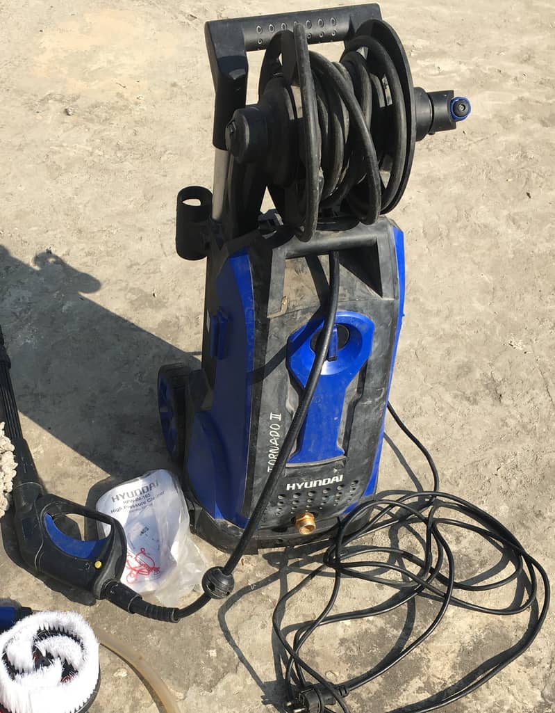 Hyundai Pressure Washer | 165 bar | solar car bike ac 2