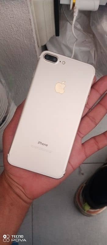 iphone 7 plus 128 Gb non pta good condition 3