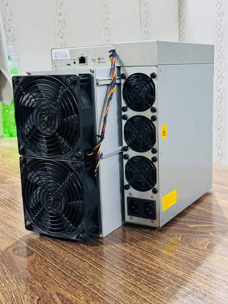 Bitmain Antminer S19k Pro 140th 3