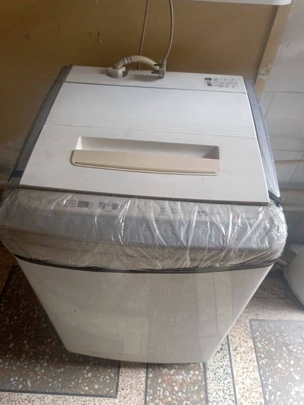 Fully automatic washing machine with dryer 0