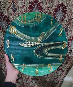 Resin wall clock