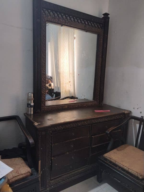 dressing table 3