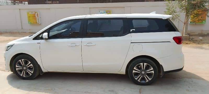 KIA GRAND CARNIVAL 2019 14