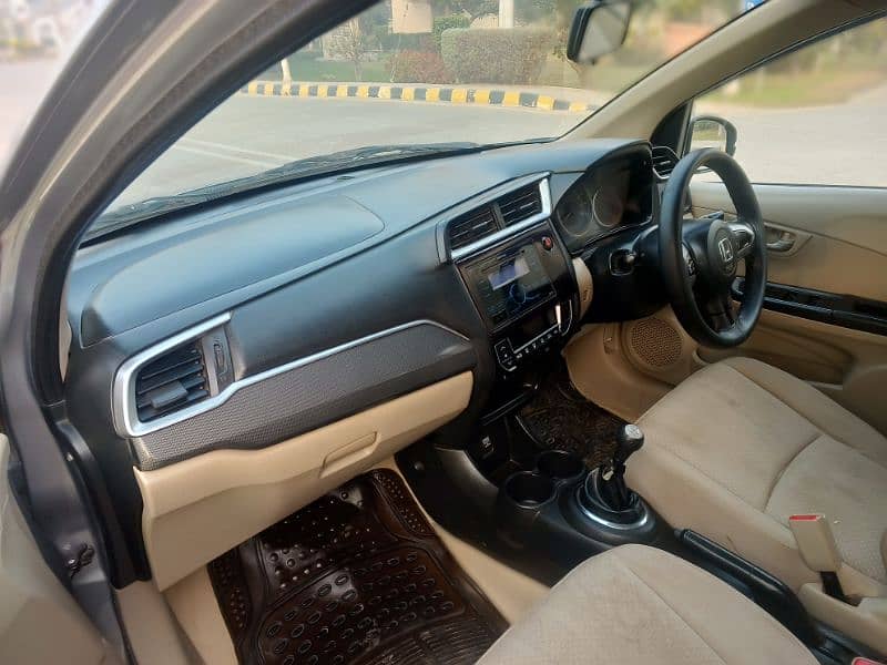 Honda BR-V 2019 Genuine condition 6