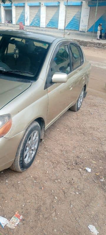 Toyota Platz 2001 4