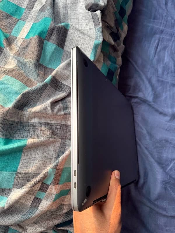 Macbook Pro 2019 Core i7 16 Inch Touchbar 8