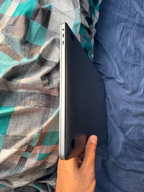 Macbook Pro 2019 Core i7 16 Inch Touchbar 4