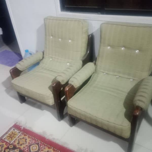 5 seater sofa v good condition 1