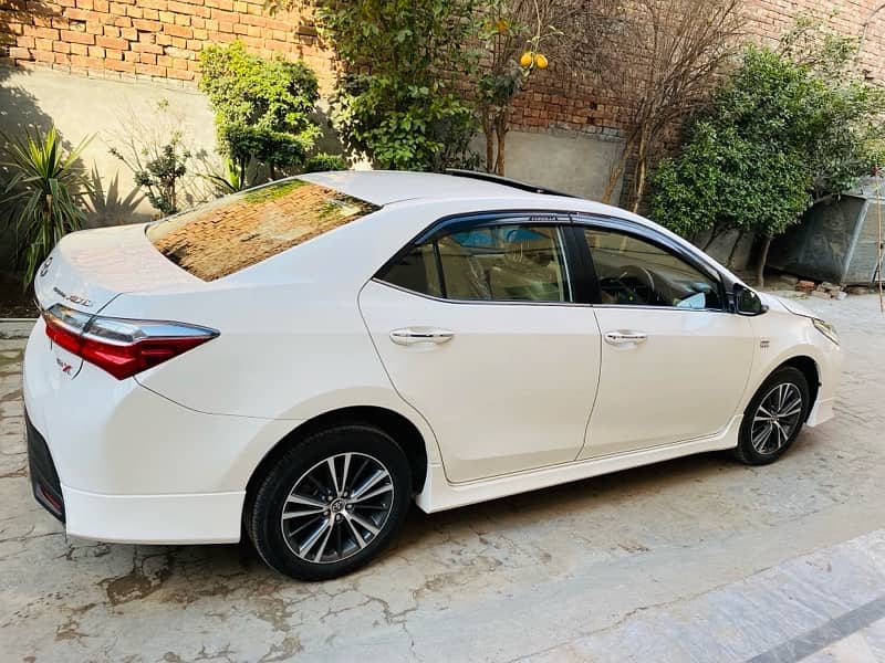 Toyota Altis Grande 2022 1