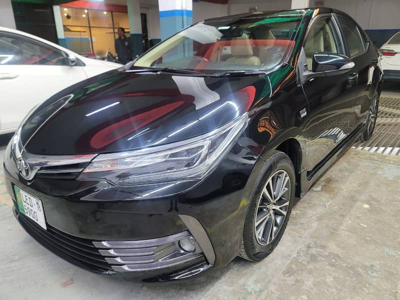 Toyota Altis Grande 2018 4