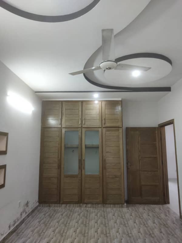 7 Marla Upper Portion for Rent with 2 Bedrooms in G-13, Islamabad 4