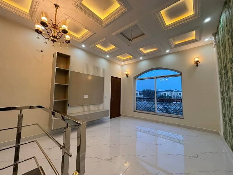 Luxury House For Sale 9