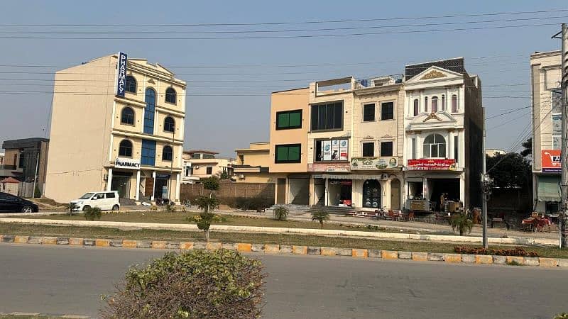 3 story shop office for Rent Garden town phase 3: Near Quetta Piyalla 2