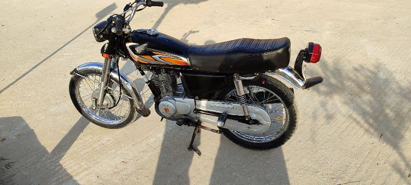 honda 125 for sell good condition mein hai 1