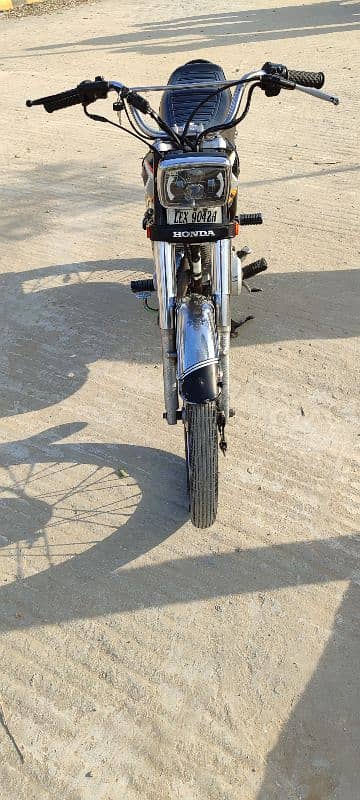 honda 125 for sell good condition mein hai 4