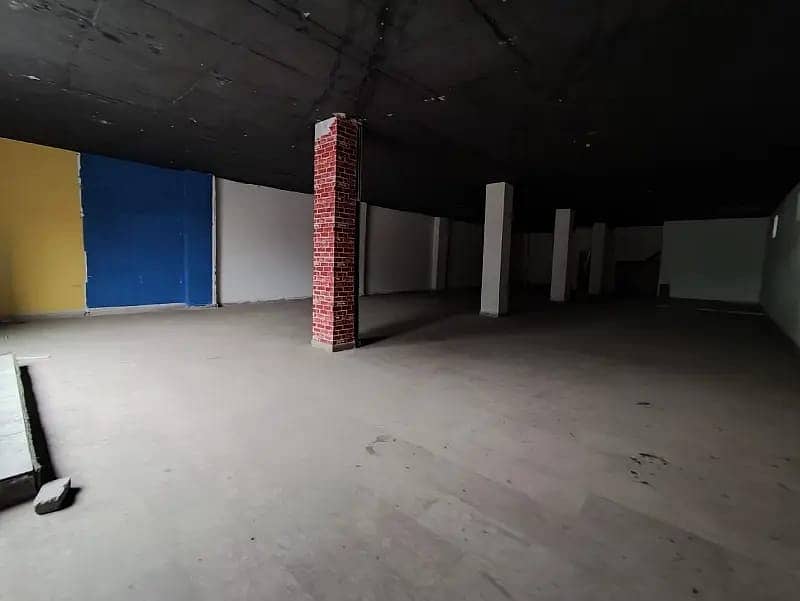 1 kanal hall available in Johar town 0