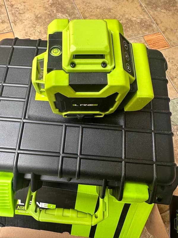 Laser level 4D 16 Lines Auto Leveling 1