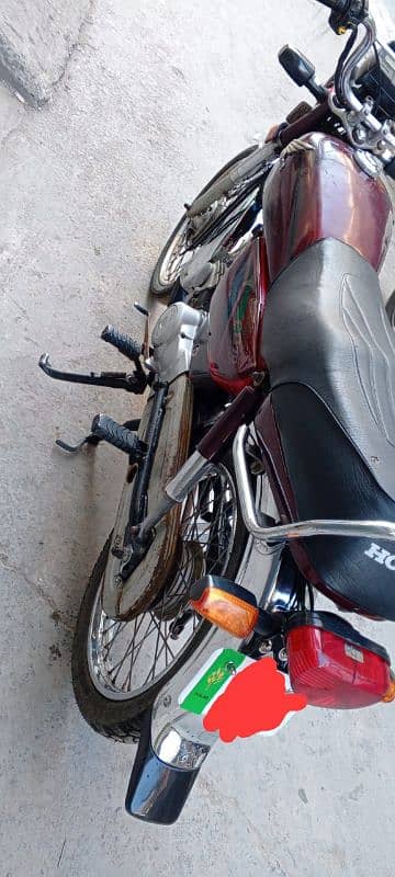 Honda 70  03049458072 serious buyer ic number pe rabta kare 18