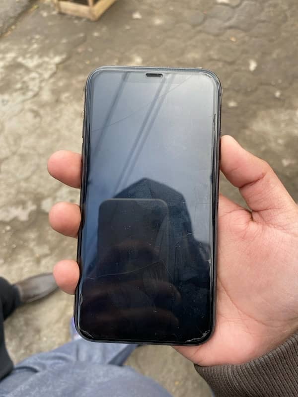 iPhone 11 jv 64gb 4