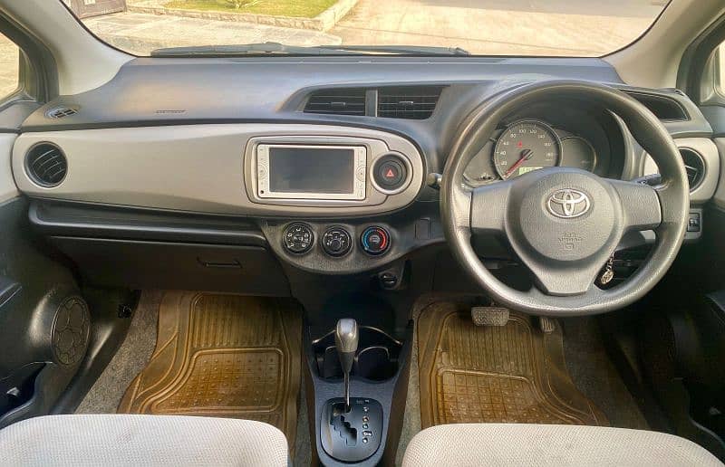 Toyota Vitz 2014 2