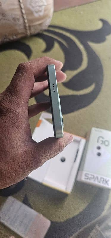 Tecno spark go 1 box open 6