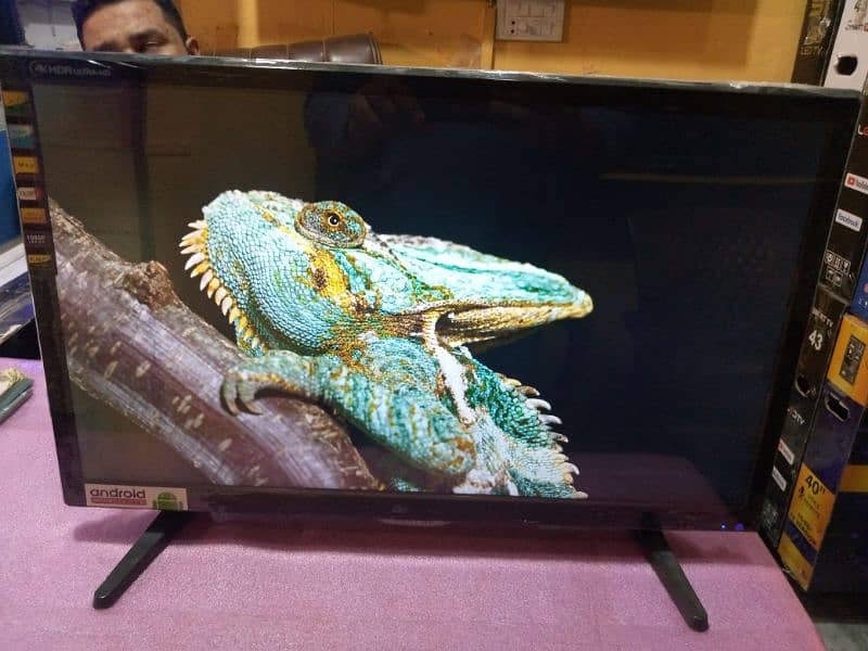 24 inch smart WiFi LED TV 3