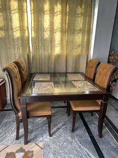 dining table/4 seater dining table/luxury dininig/wooden  dining