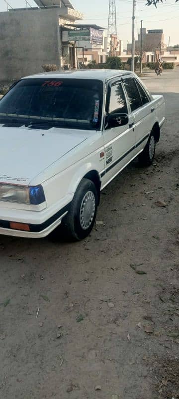 Nissan Sunny 1987 3