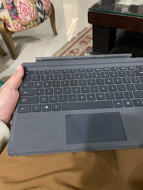 Microsoft surface pro 6 9