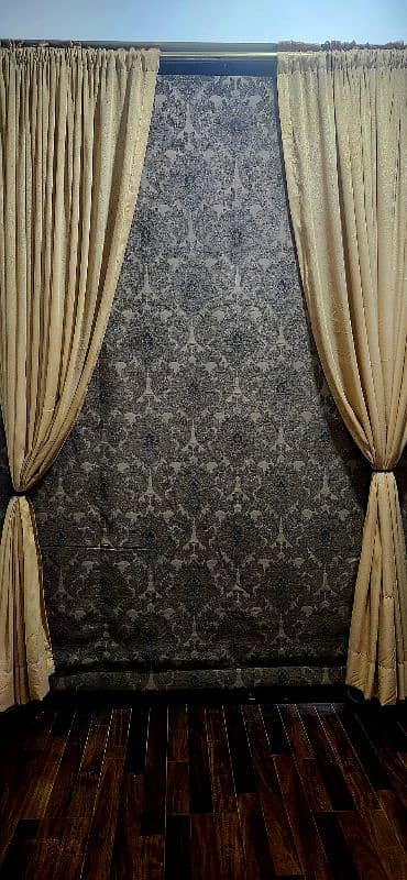 luxurious and affordable curtains/parday for urgent sale 1