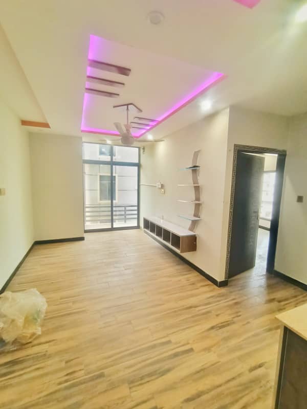 Flat Availabile for rent 3