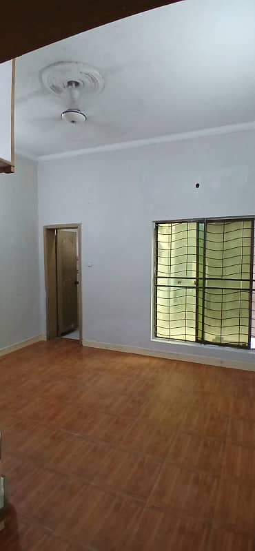 8 Marla upper portion for rent with steel stair 0