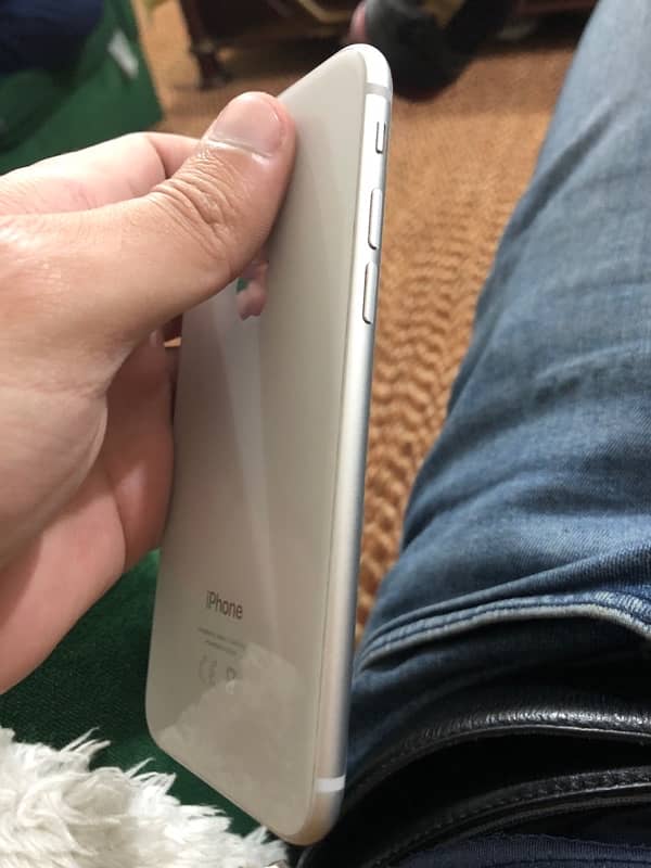 iphone 8 with box 1