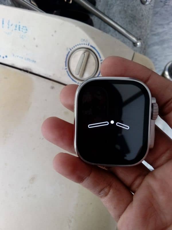 original ultra 2 ,full new,with four straps,charging health is good 2