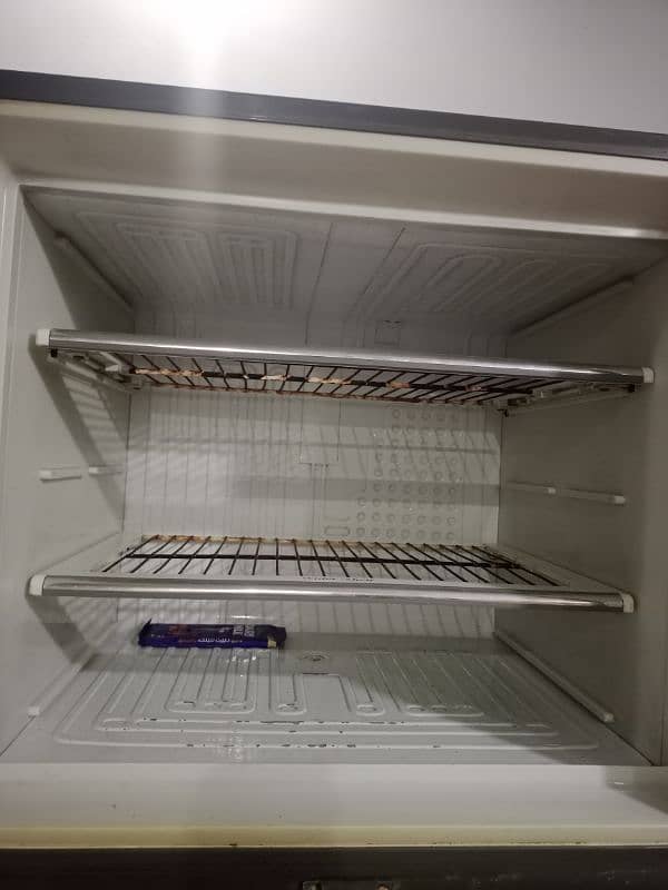 Refrigerator 4