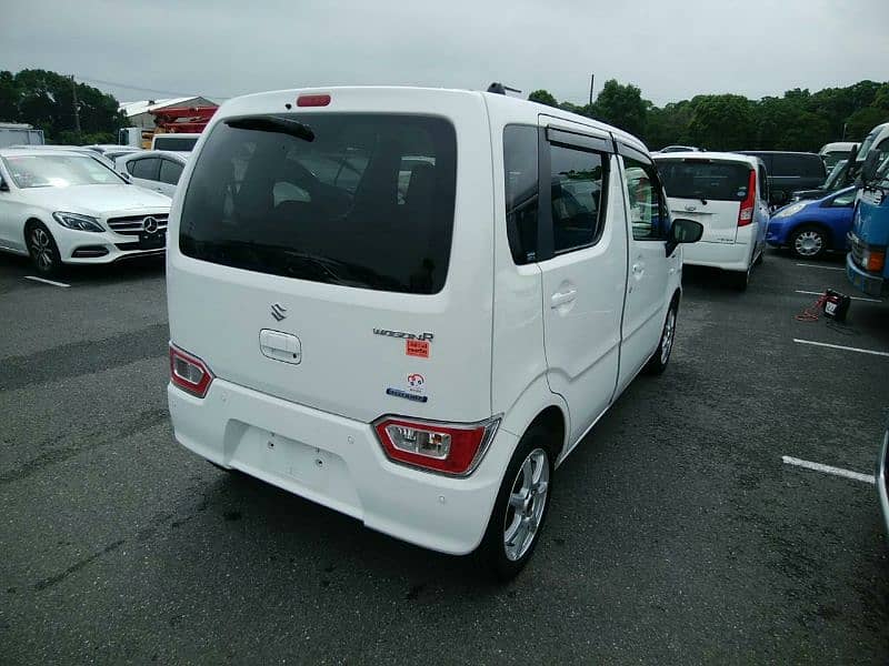 Suzuki Wagon R 2022 3