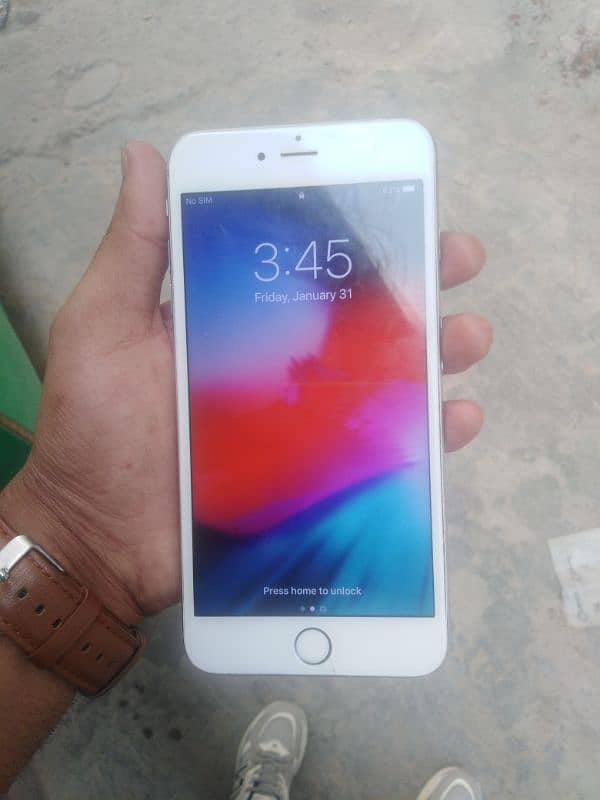 iPhone 6plus 64gb pta 1