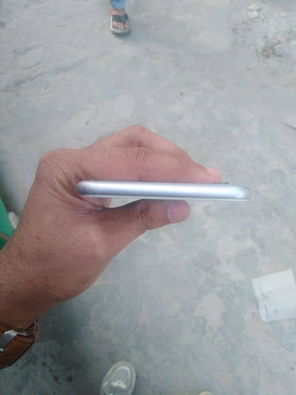 iPhone 6plus 64gb pta 4