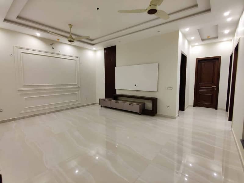 1 Kanal Beautifully Designed Modern House Upper Portion for Rent in DHA Phase 8 Ex Park view   Price Negotiable 4