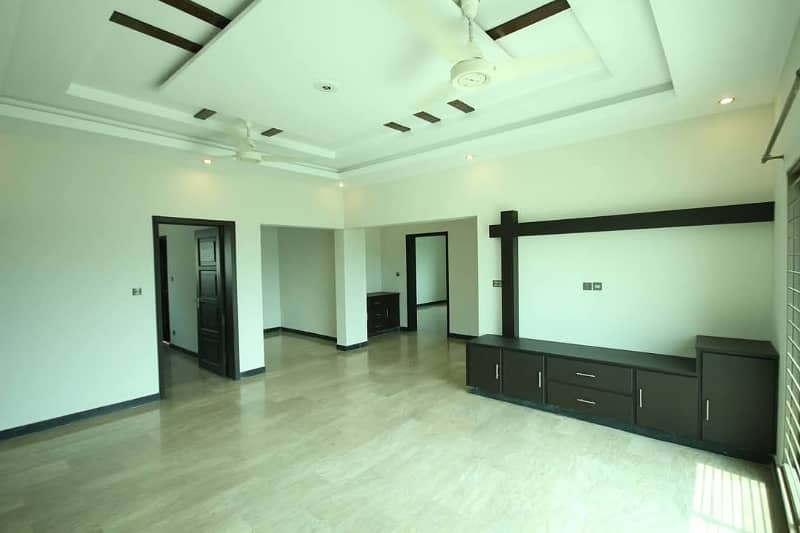 1 Kanal Beautifully Designed Modern House Upper Portion For Rent In DHA Phase 8 Ex Park View Price Negotiable 2