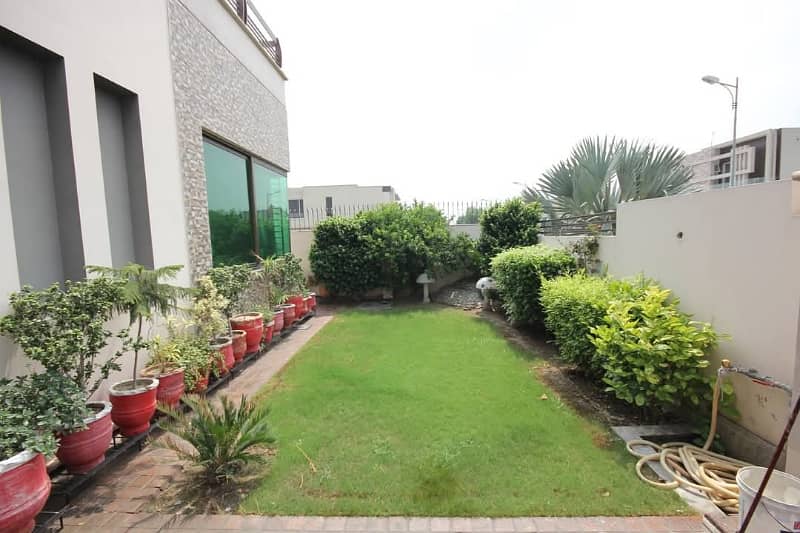 1 Kanal Beautifully Designed Modern House Upper Portion For Rent In DHA Phase 8 Ex Park View Price Negotiable 4