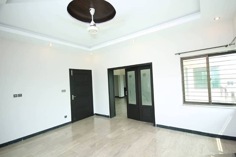 1 Kanal Beautifully Designed Modern House Upper Portion For Rent In DHA Phase 8 Ex Park View Price Negotiable 13