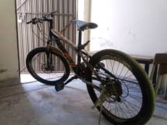 Plus Cycle mountain bike